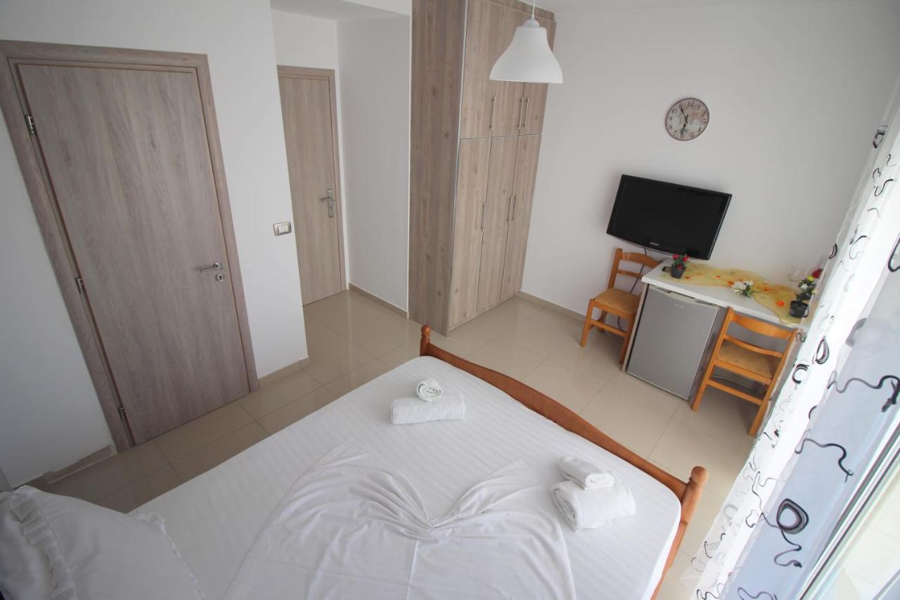 Eduart Apartments 2 Sarandë Eksteriør bilde