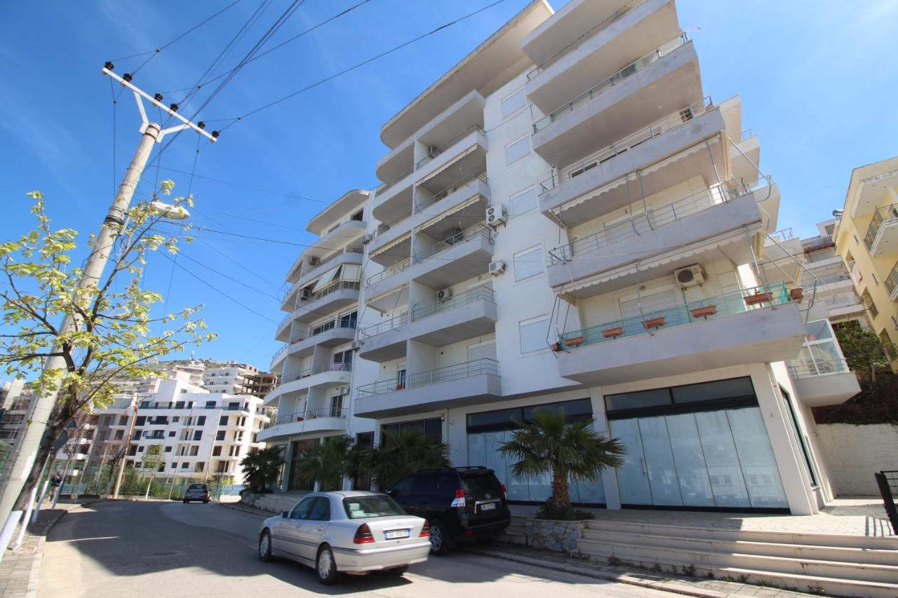 Eduart Apartments 2 Sarandë Eksteriør bilde